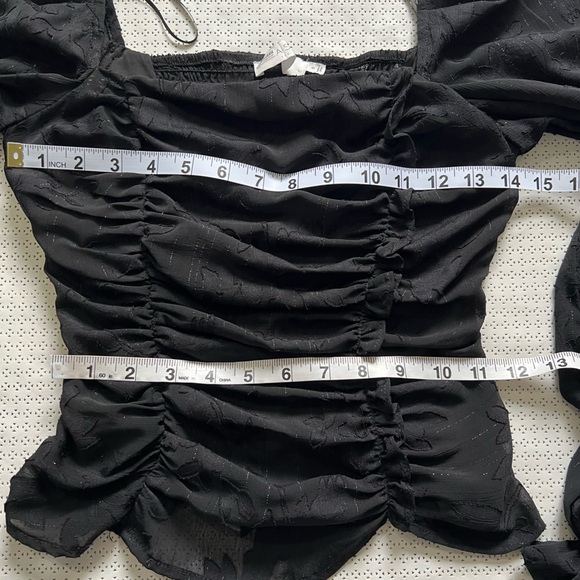 ASTR the Label Tonina Square Neck Puff Sleeve Top S - Picture 5 of 14